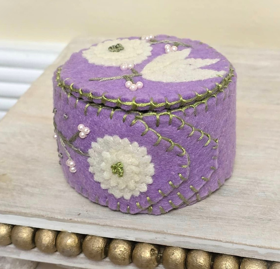 Handmade keepsake box, felt trinket box with lid, dresser decor, sewing gift, jewelry gift