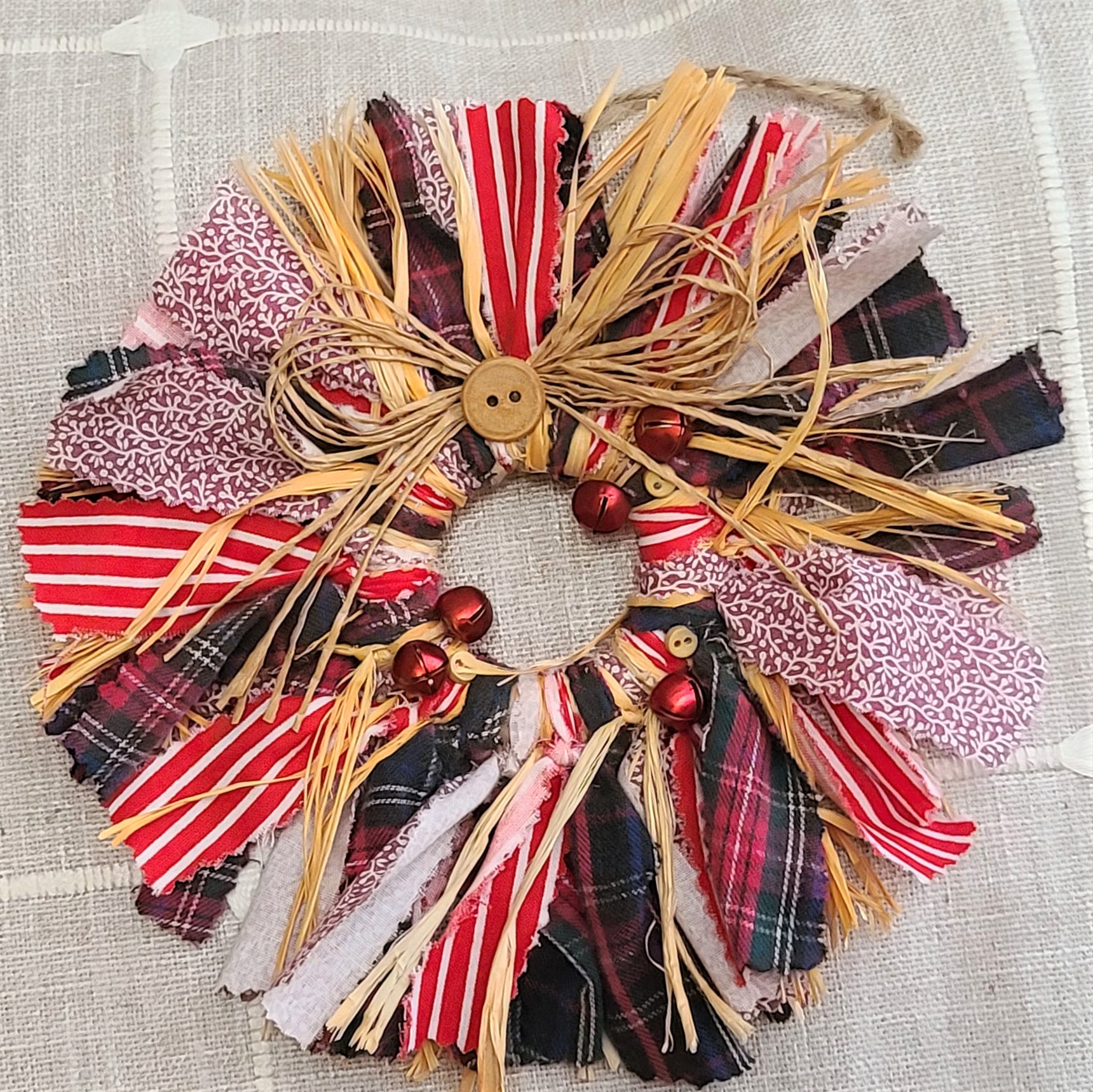Mini wreath ornament 7" rag wreath country rustic style - Click Image to Close